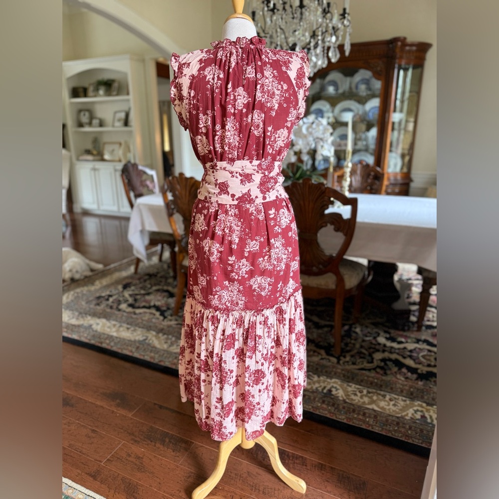 Anna Cate Emmaline Pink and Burgandy Flutter Sleeve Midi Dress - Picture 2 of 4